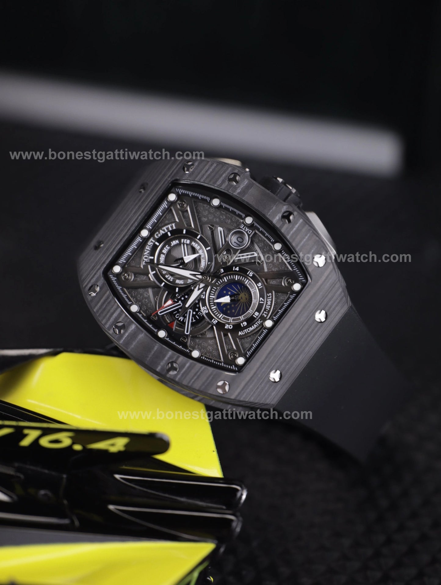 BONEST GATTI Automatic Tonneau Watch Carbon Fiber Month Week Date Display Skeleton Self Wind Movement Sapphire Crystal Luminous Watch BG9007