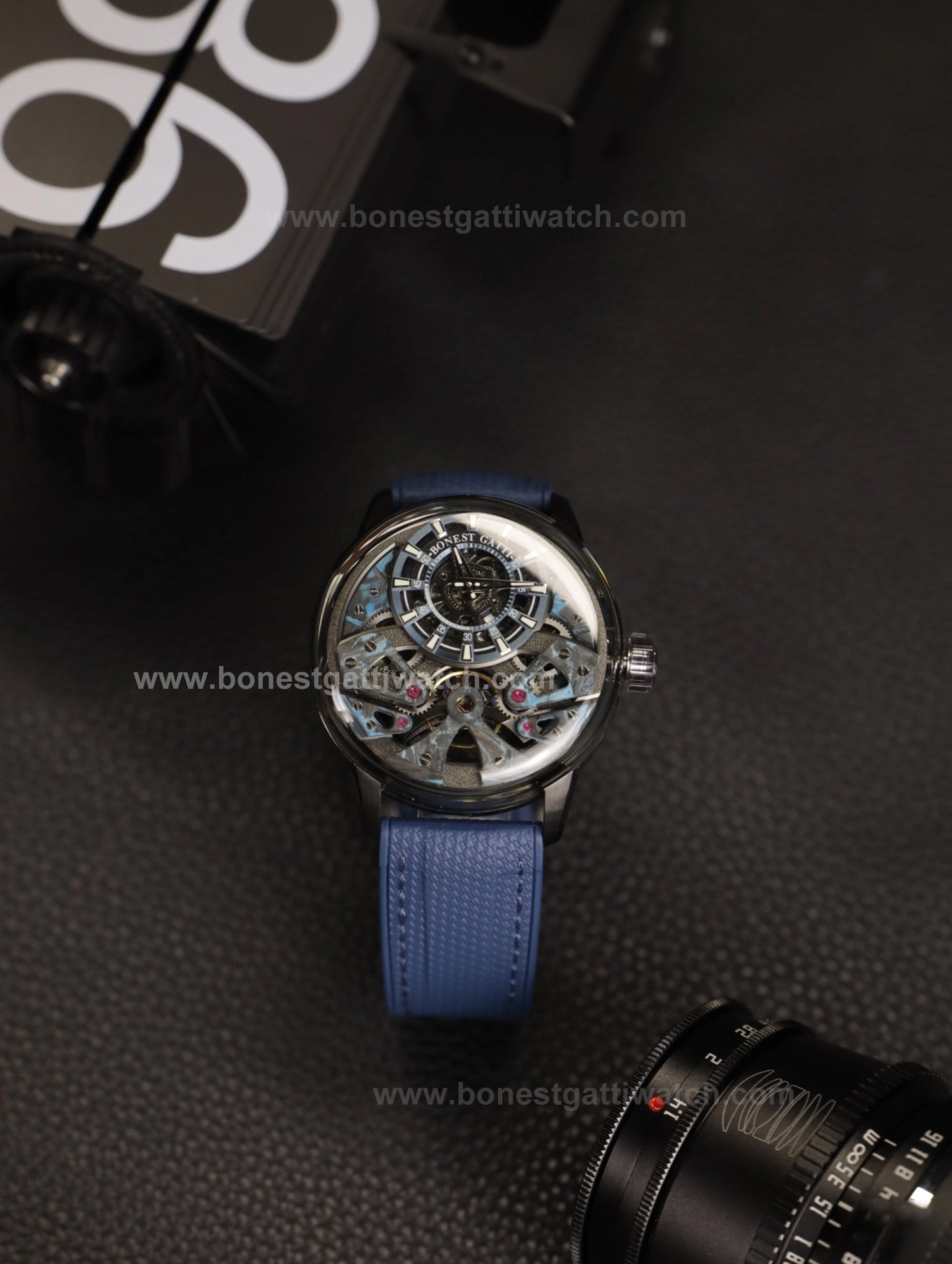 BONEST GATTI  Automatic Movement Round Shaped Carbon Fiber Dial watch 316L Case Dome Sapphire Crystal Fluororubber Strap 3ATM Waterproof Luminous BG4002