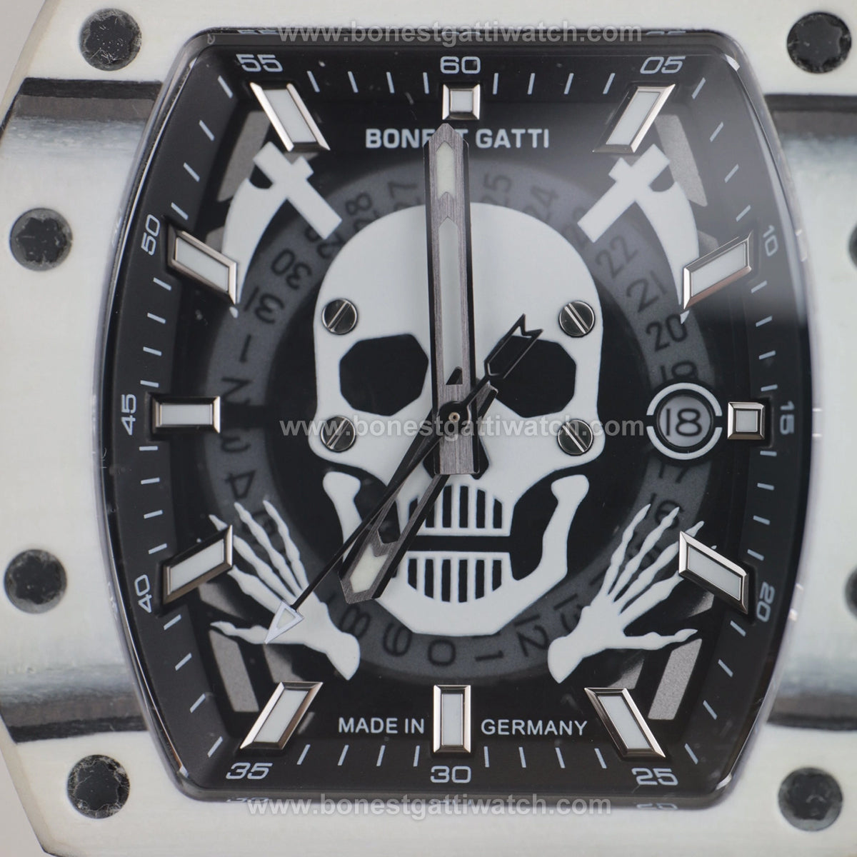 BONEST GATTI Carbon Fiber Skull Skeleton Tonneau Automatic Watch BG9909